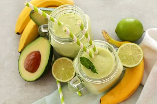 avocado-banana-smoothie